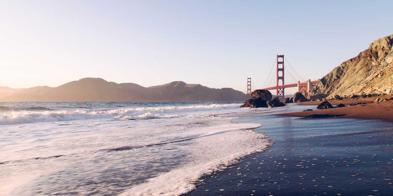 从扫码支付到深度连接：高端零售如何借力POS系统中的CRM模块提升复购率