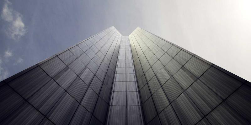 小型便利店如何选择高性价比的轻量级POS系统？收银机与商业设备选购指南