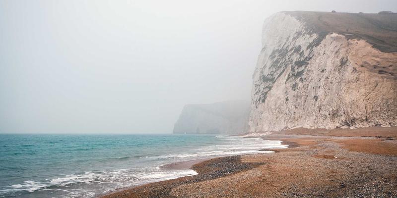 智慧升级：POS系统如何重塑美容美发业，高效管理预约、套餐与员工提成